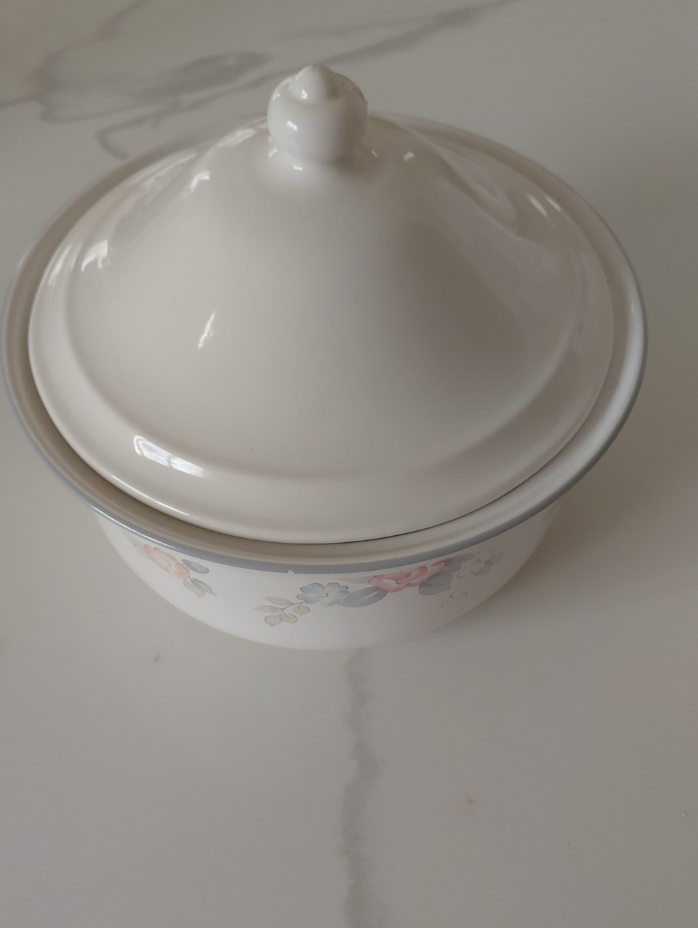 Pfaltzgraft Floral Ceramic Casserole Dish - White with Pastel Flowers
